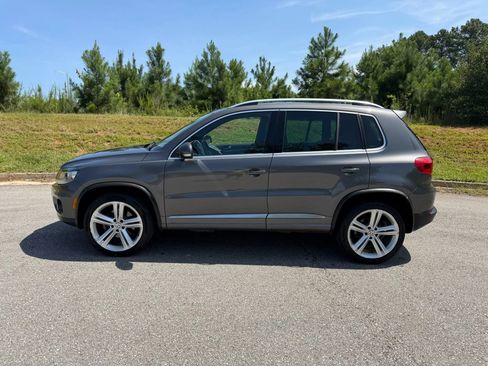 Used 2014 Volkswagen Tiguan R-Line FWD image 2