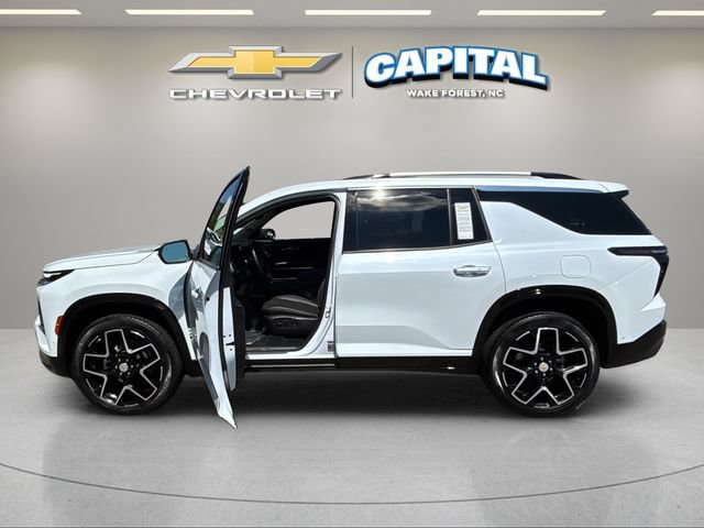 Used 2026 Chevrolet Traverse High Country FWD image 9
