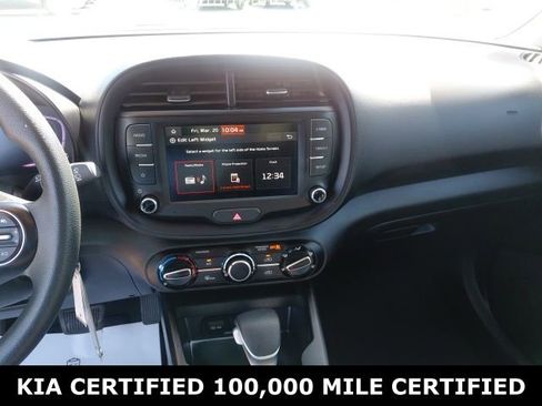 Certified 2025 Kia Soul LX w/ LX Technology Package image 12