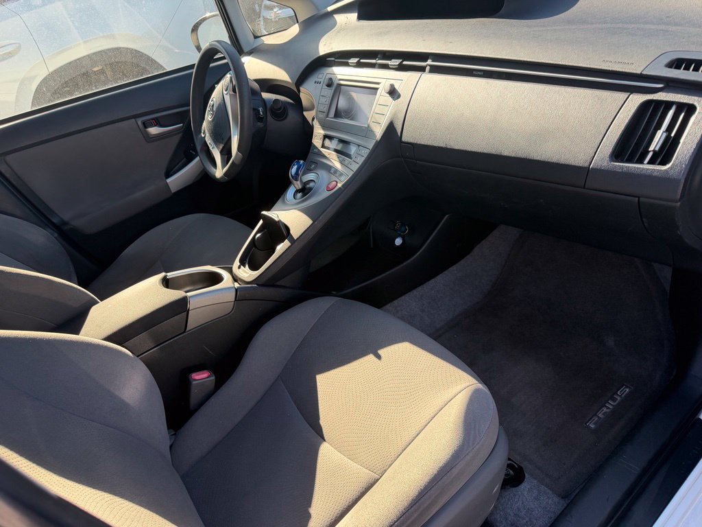 Used 2015 Toyota Prius Two FWD image 12