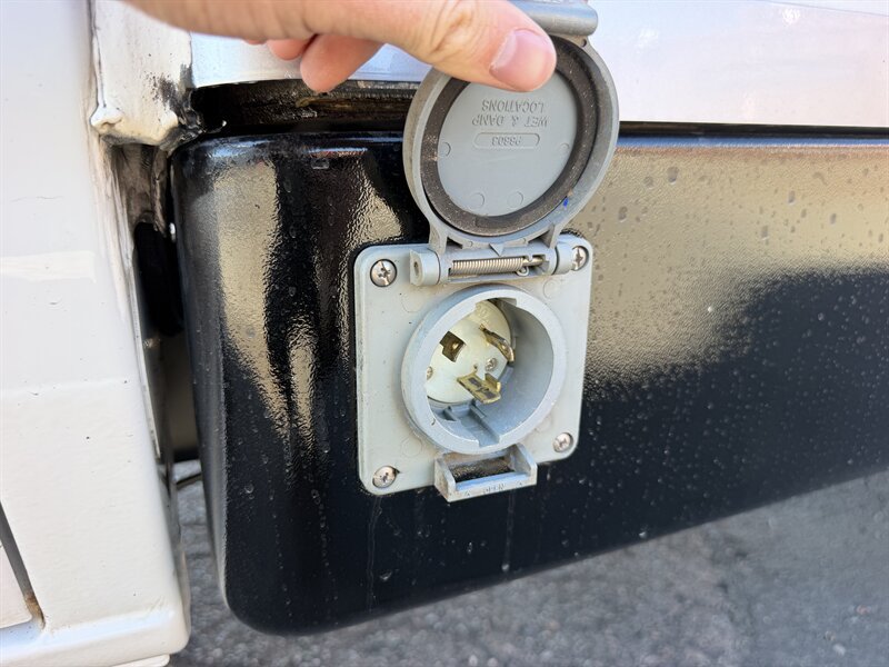 Used 2023 Ford E-350 and Econoline 350 Super Duty w/ Power Windows & Locks Group RWD image 8