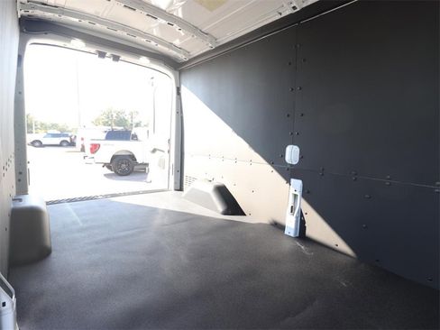 New 2026 Ford Transit 250 148 Medium Roof w/ Load Area Protection Package image 8