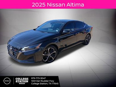 Used 2025 Nissan Altima 2.5 SR w/ SR Premium Package
