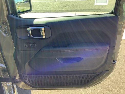 New 2025 Jeep Gladiator Rubicon image 41