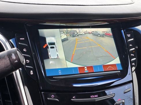 Used 2019 Cadillac Escalade Premium Luxury image 27