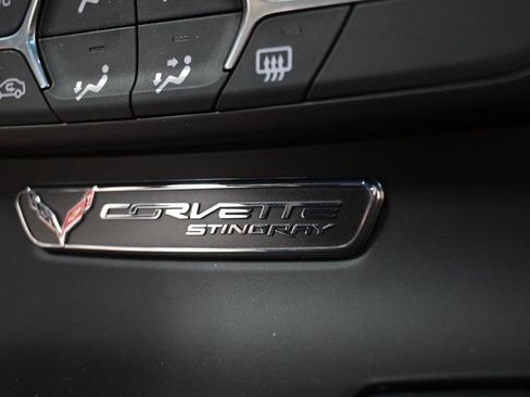 Used 2019 Chevrolet Corvette Stingray Coupe w/ 1LT RWD image 31
