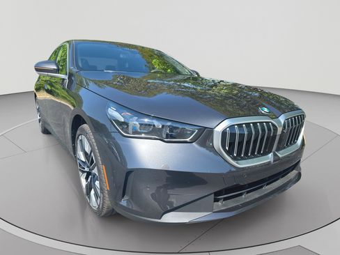 New 2026 BMW 530i xDrive AWD/4WD image 3