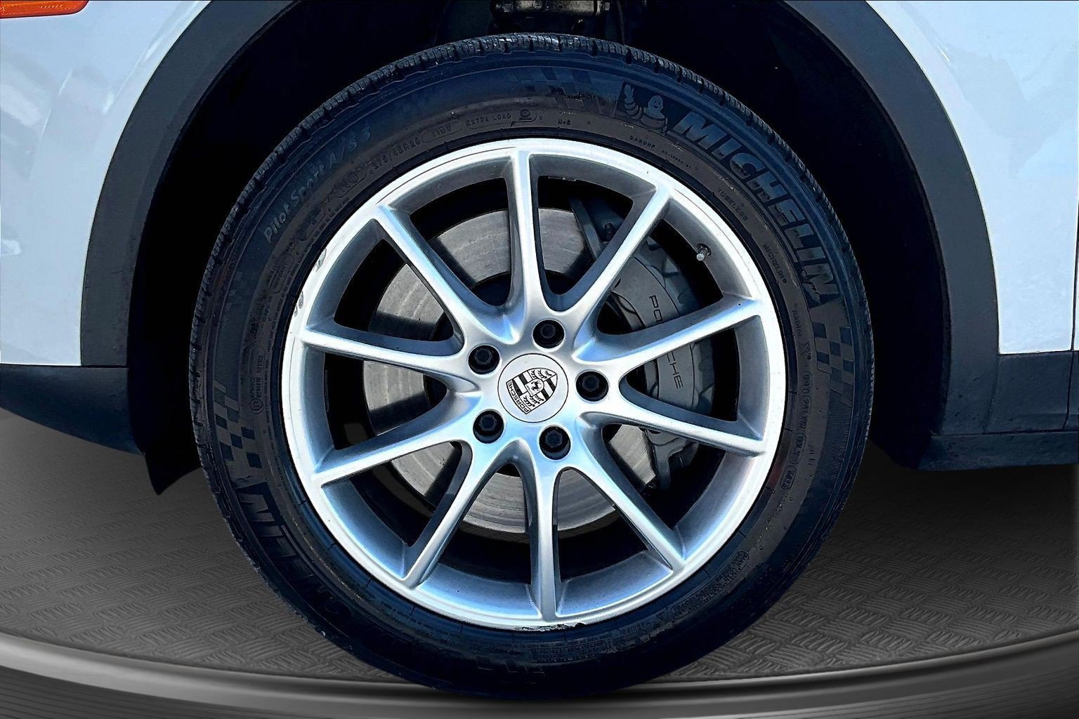 Used 2019 Porsche Cayenne S AWD/4WD image 34
