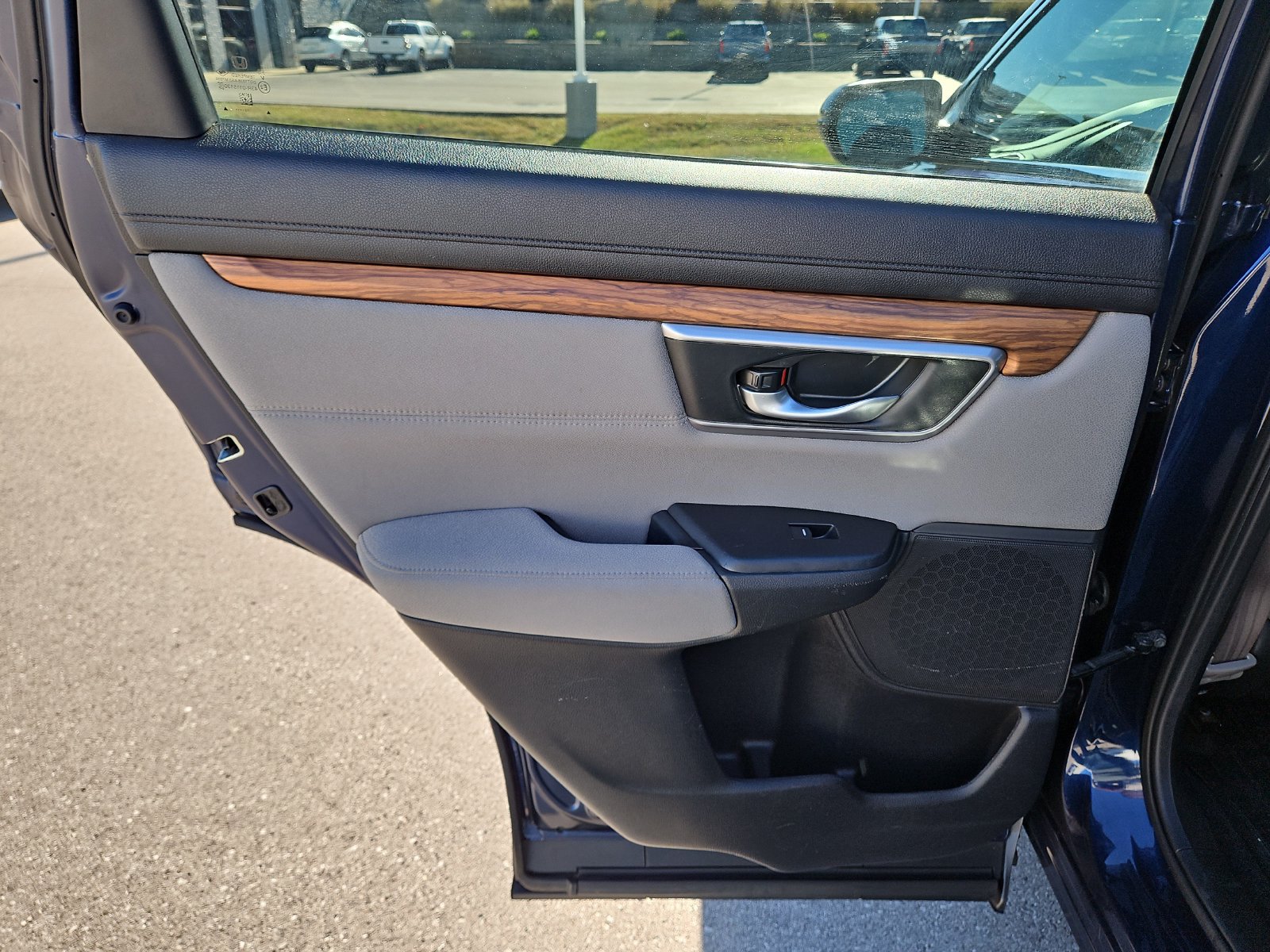 Used 2018 Honda CR-V EX image 14