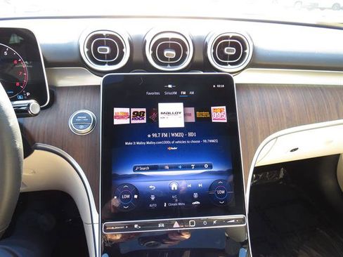 Used 2025 Mercedes-Benz C 300 4MATIC Sedan image 14