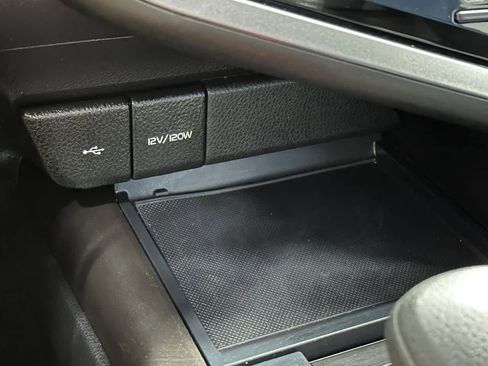 Used 2022 Toyota Camry LE image 20