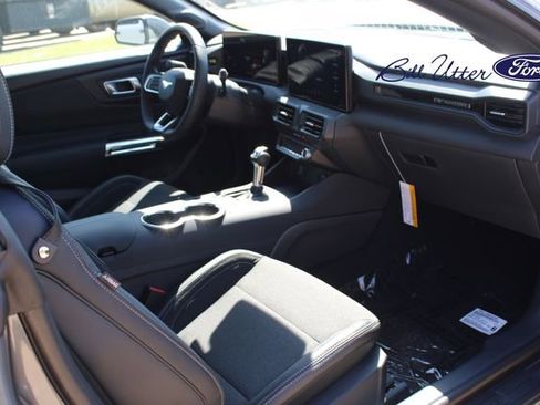 New 2025 Ford Mustang Coupe image 9