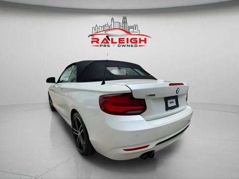 Used 2020 BMW 230i xDrive Convertible w/ Premium Package image 4