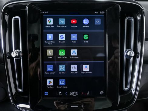 Certified 2023 Volvo C40 P8 Recharge Ultimate image 16