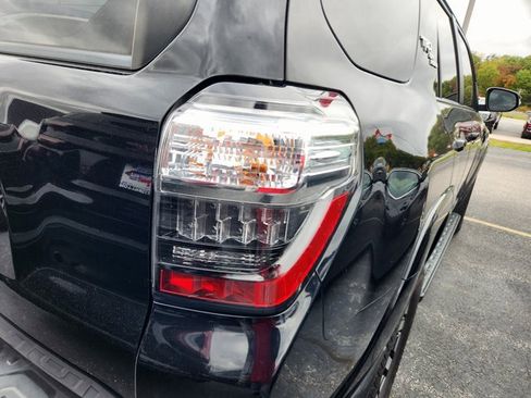 Used 2021 Toyota 4Runner TRD Off-Road Premium w/ Moonroof Package image 5