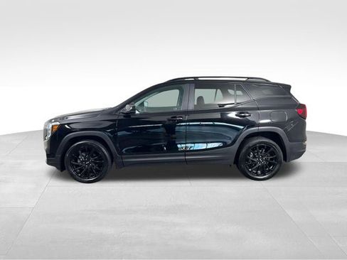 Used 2024 GMC Terrain SLE w/ Driver Convenience Package AWD/4WD image 3