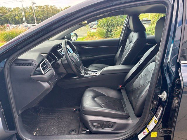 Used 2018 Toyota Camry XLE FWD image 22