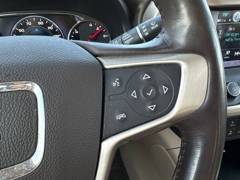 Used 2019 GMC Acadia Denali AWD/4WD image 37