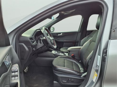 Used 2024 Ford Escape ST-Line w/ Tech Pack #1 AWD/4WD image 15