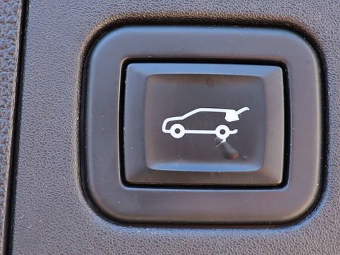 Used 2020 Cadillac XT4 Sport FWD image 26