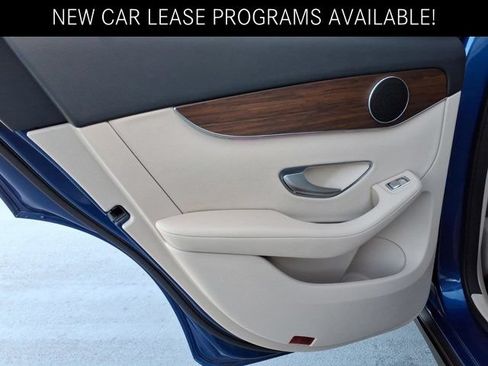 Used 2022 Mercedes-Benz GLC 300 image 17