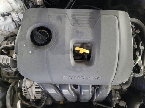 Used 2019 Hyundai Elantra Limited FWD image 30