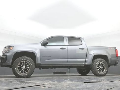 Used 2022 Chevrolet Colorado W/T w/ WT Convenience Package AWD/4WD image 41