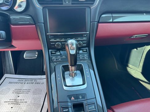 Used 2015 Porsche 911 Turbo S image 61