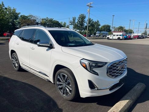 Used 2018 GMC Terrain Denali w/ LPO, 'HIT The Road' Package AWD/4WD image 2