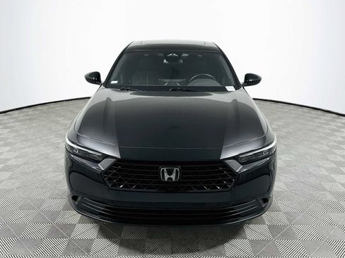Used 2023 Honda Accord Sport image 2