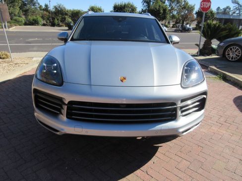Used 2023 Porsche Cayenne image 74