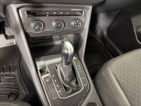 Used 2021 Volkswagen Tiguan S FWD image 17