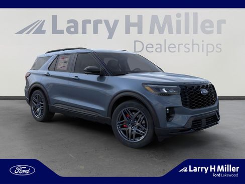 New 2026 Ford Explorer ST w/ Sun And Sound Package image 7