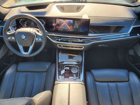 Used 2025 BMW X5 xDrive50e AWD/4WD image 14