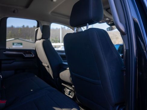 Used 2024 GMC Sierra 2500 SLE w/ SLE Value Package; image 15