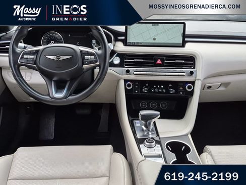 Used 2024 Genesis G70 2.5T RWD image 12