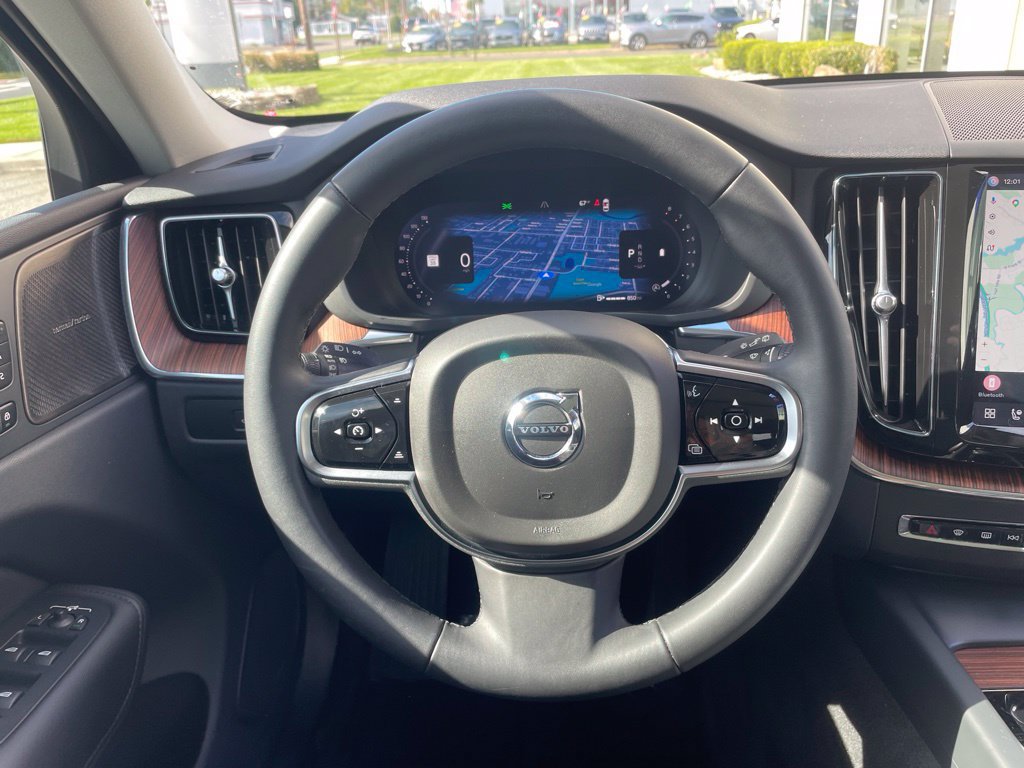 Certified 2024 Volvo XC60 B5 Plus w/ Climate Package AWD/4WD image 19