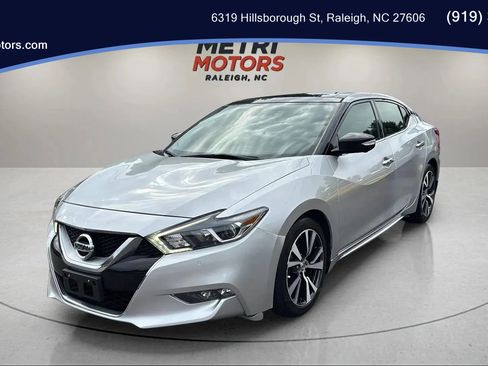 Used 2017 Nissan Maxima Platinum image 1