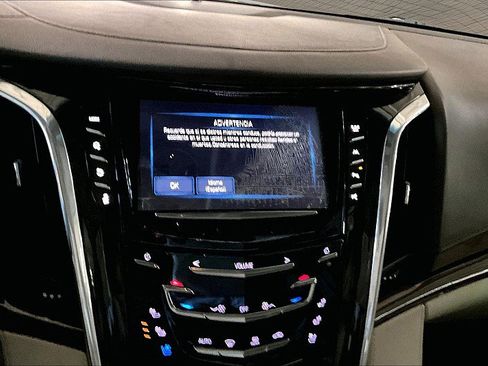 Used 2017 Cadillac Escalade Luxury RWD image 20