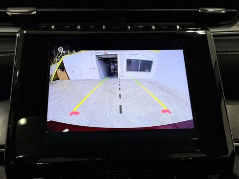 Used 2023 Jeep Grand Cherokee Laredo w/ Luxury Tech Group I AWD/4WD image 21