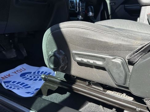 Used 2018 Jeep Wrangler Unlimited Sport S image 11