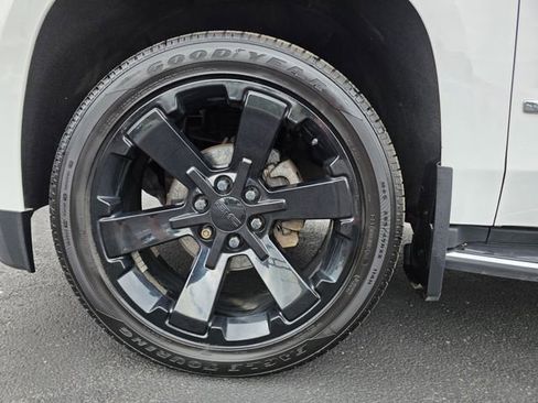 Used 2019 GMC Yukon Denali w/ Open Road Package AWD/4WD image 7