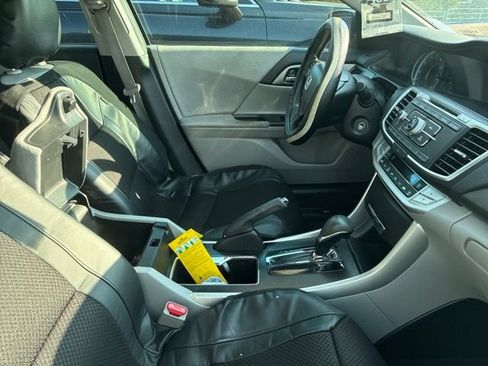 Used 2014 Honda Accord LX image 5