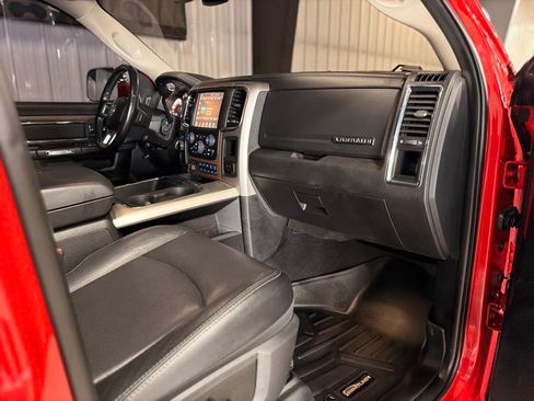 Used 2017 RAM 2500 Laramie w/ Convenience Group AWD/4WD image 13