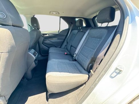 Used 2022 Chevrolet Equinox LT FWD image 25