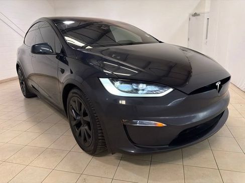 Used 2024 Tesla Model X AWD/4WD image 8