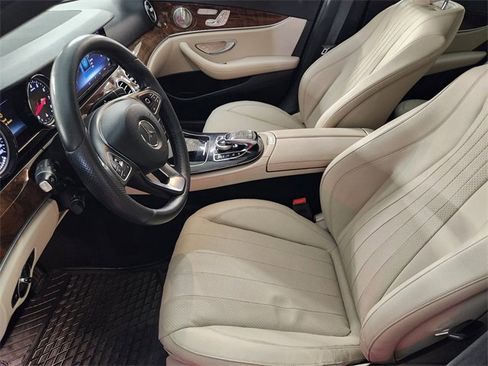 Used 2017 Mercedes-Benz E 400 4MATIC Wagon image 13