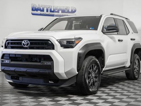 Certified 2025 Toyota 4Runner SR5 image 3