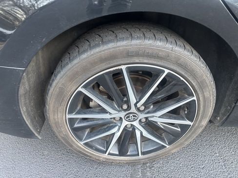 Used 2024 Toyota Camry SE image 18