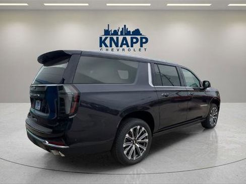 New 2026 Chevrolet Suburban High Country image 5